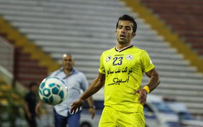 مبعلی: بیرانوند شانس آورد که منصوریان سرمربی نفت است / تنبيه او به سودش است!