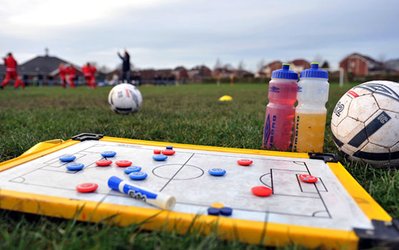 پرونده هفته: اقتصاد مربیگری | چگونه می‌توان روی نیمکت یک تیم انگلیسی نشست؟