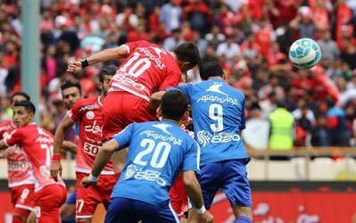 نگاهی به انتقالات جنجالی این فصل استقلال و پرسپولیس؛ برنده کیست؟