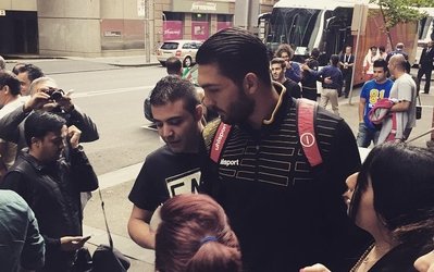 فوتبالیست‌های ایرانی از گرفتن سلفی با بانوان منع شدند