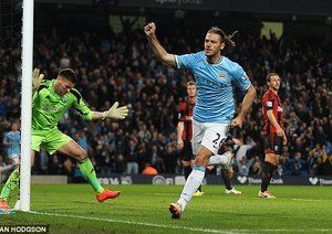 دیمیکیلیس|شادمانی مارتین دمیکلیس مدافع من سیتی بعد از گشودن دروازه وست برومویچ