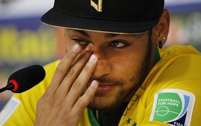 نیمار: نمی‌دانم چرا کاپیتان برزیل شده‌ام / بعید است به رونالدو و مسی برسم