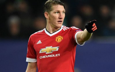 هواداران من یونایتد خطاب به مورینیو: اگر بگذاری شواینشتاگر برود، یک احمقی