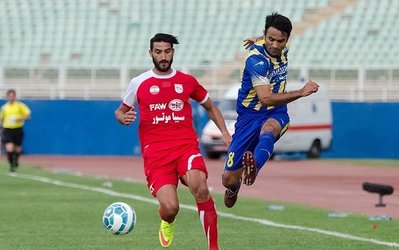 لیگ برتر | گسترش فولاد ۰ - تراکتور ۳ در نیمه نخست