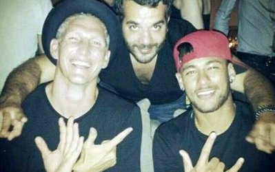 عکس روز | شوخی شوآین‌اشتایگر با نیمار