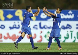 آرش برهانی|شادمانی آرش برهانی بعد از گلزنی مقابل ملوان.