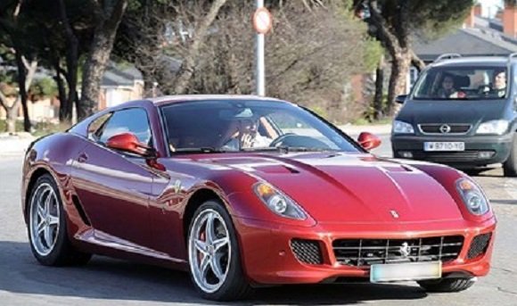 ferrari-599-gtb-fiorano-cristiano-ronaldo.jpg