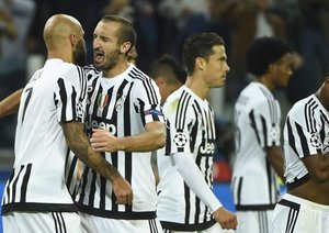 سیمون زازا|یوونتوس 2 - 0 سه ویا / لیگ قهرمانان