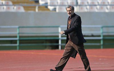 بيانيه اعضاي سابق هيات‌رئيسه: مایلی‌کهن برخلاف میل فدراسیون فوتبال و با اصرار هاشمی‌طبا سرمربی تیم امید شد