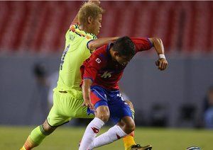 كيسوکه هوندا|درگیری کیسوکه هوندا با بازیکن کاستاریکا