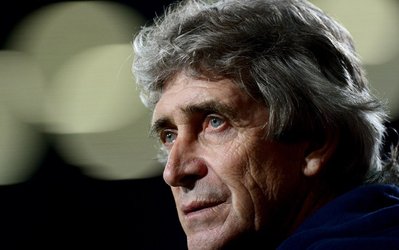 مانوئل پلگرینی: داور یک پنالتی منچستر سیتی را نگرفت / دلیل اصلی شکست ما موقعیت نشناسی بازیکنان بود