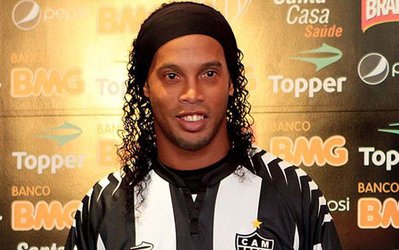 رونالدینیو با تیم فوتبال آنتالیا اسپور به توافق رسید