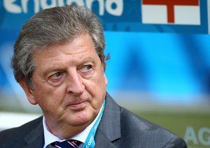 روی هاجسون|نگاه سرمربی تیم ملی انگلستان در بازی مقابل اروگوئه.