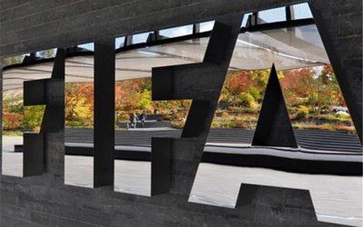 ادامه آشفتگی‌های فیفا و تهدید اسپانسرها به قطع همکاری