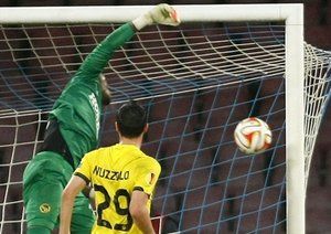 عکس العمل گلر یانگ بویز|ناپولی 3 - 0 یانگ بویز / لیگ اروپا