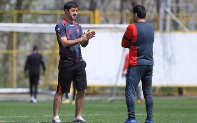 کریم باقری: تیم ملی به شدت مراقب نیجریه باشد/ همه تیم‌ها اول به فکر دفاع هستند