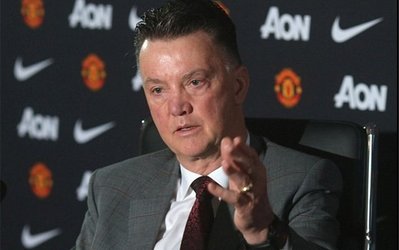 فن‌خال: هنوز هم نمی‌دانم بهترین سیستم بازی برای منچستریونایتد چیست!