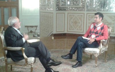 درخواست از سرافراز برای پخش نشدن مصاحبه ظریف / «سیاسی پور» لقب جدید عادل!