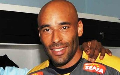 پسر پله به 33 سال زندان محکوم شد