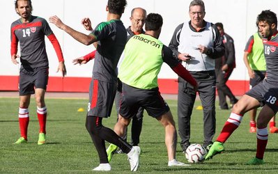 کمترین تغییر در پرسپولیس / فقط چهار بازیکن داخلی در لیست برانکو