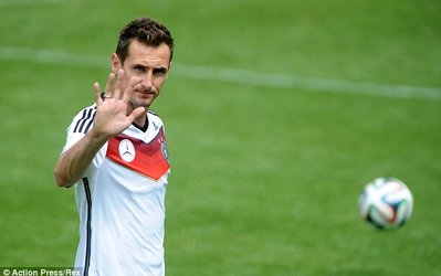 کلوزه: الجزایر را نباید دست‌کم بگیریم