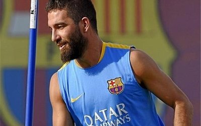 هافبک جدید کاتالان‌ها، اولین مصدوم اردوی پیش‌فصل بارسا