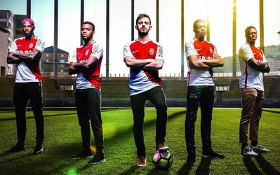 پنج باشگاهی که هر سال بهترین های خود را از دست می دهند