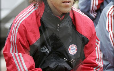 دایی تحت فشار هواداران جادوگر