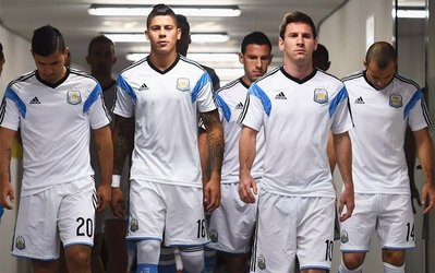 پیروزی آلبی سلسته مقابل بوسنی به روایت تصاویر