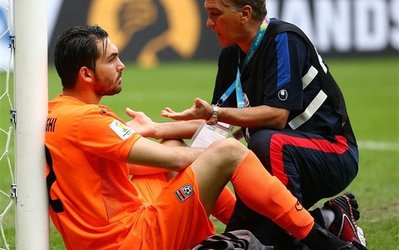 گاسپار: حقیقی با کوهی از اعتماد به نفس به استرالیا آمده است / توپ پخش کردن بیرانوند در سطح جهانی است