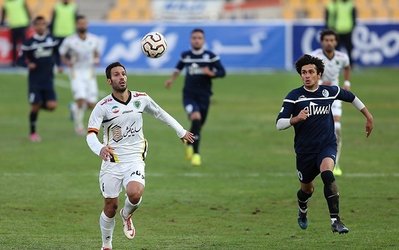 عضو هیات مدیره پیکان مطرح کرد: دار و دسته اصفهانی‌ها در فوتبال مشکل‌ساز شده‌اند / بازي ما با راه‌آهن بايد 3-0 به سود پيكان شود/ کمیته اخلاق فقط دنبال موی بلند بازیکنان است