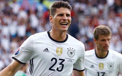 بارسلونا و بوروسیا دورتموند به دنبالِ ماریو گومز