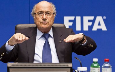 بلاتر از مقام خود در کمیته بین المللی المپیک چشم پوشی کرد