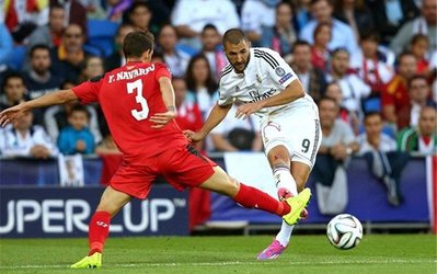 بنزما: مشکلی با اضافه شدن یک مهاجم دیگر به رئال مادرید ندارم