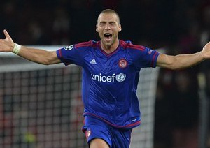 پایتیم کاسامی|آرسنال 2 - 3 المپیاکوس / لیگ قهرمانان