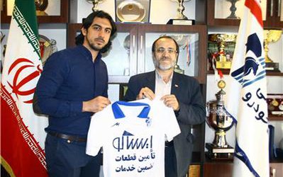 شفاف سازی | اعلام ریز قراردادهای بازیکنان پیکان /  قرارداد رحمتی : 1.5 میلیارد