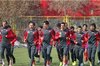 پرسپولیسیها سهشنبه در چمن مصنوعی کمپ تیمهای ملی تمرین میکنند