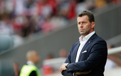 اسکیبه از مربیگری گراس‌هاپری‌ها کنار می‌رود