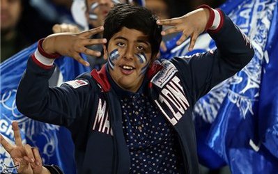 عضو هیئت مدیره باشگاه استقلال عدد 4 را نشان داد