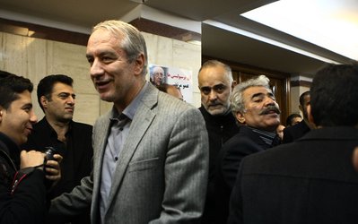 اتفاق روز |تجمع کارمندان فدراسیون فوتبال در حمایت از دبیرکل فدراسیون / نبی را نگه دارید!