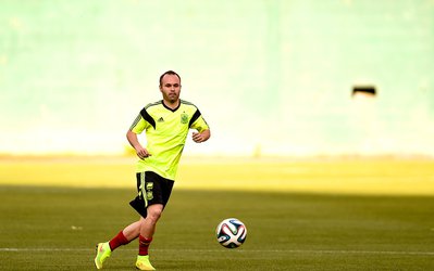 اینیستا: مسی استعدادی منحصربه فرد است