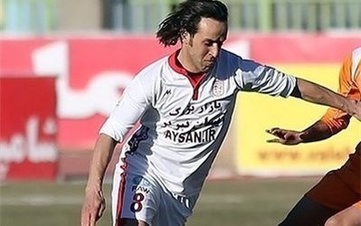 حضور هواداران کریمی و ممانعت از ورود گلمحمدی به ورزشگاه آزادی