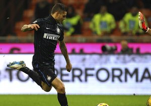 مائورو  ایکاردی