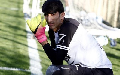 دست بسته در دوراهی دبی - کوالالامپور / دعوای پنهان پرسپولیس و تیم ملی بر سر بیرانوند 