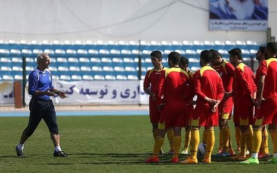 تمرین نوبت صبح تیم ملی امید برگزار شد / تمرینات تاکتیکی تیم زیر نظر خاکپور و صالح