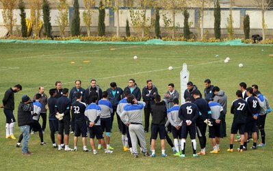 حاشیه‌های تمرین استقلال | حضور دو آنالیزور پرسپولیسی در تمرین و خداحافظی زندی با استقلالی‌ها