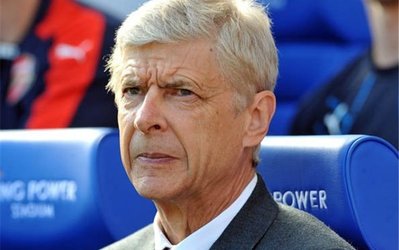 کدام بازیکن منچستریونایتد ونگر را تحت‌تأثیر قرار داده است؟