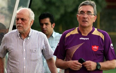 خوردبین: بستن پرسپولیس توسط یک دلال کذب محض است / شماره 7 پروین به هيچكس داده نمی‌شود