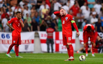 رونی 2 گل تا رسیدن به عنوان برترین گلزن تاریخ انگلیس