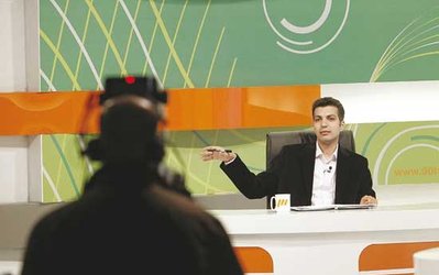 از سفر به کشور افغانستان تا هشدار سرطانی عادل/ استقلال برنده پیامکی دربی شد!